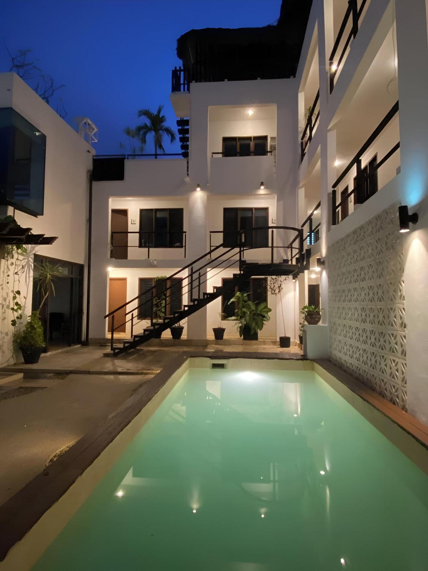 Live The Life Luxury, Location And Total Comfort Apartment *